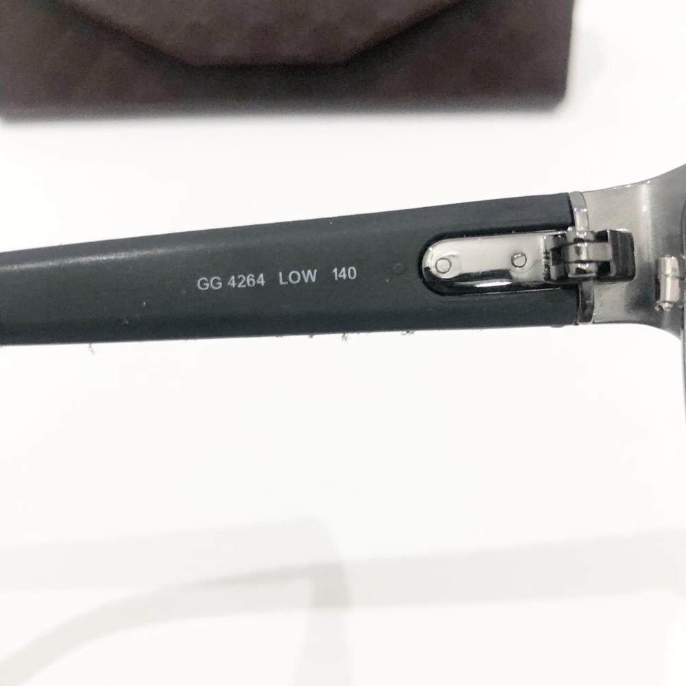 Authentic Gucci eyeglasses frames - Picture 4 of 9